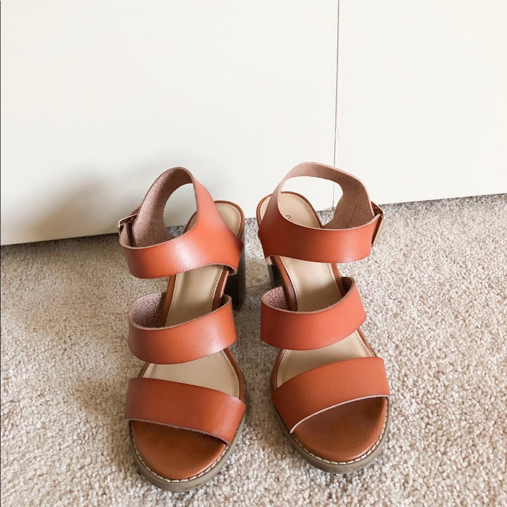Old Navy Sandals